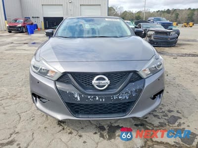 Piąte zdjęcie samochodu w środku: 2018 NISSAN MAXIMA PLATINUM VIN:1N4AA6AP0JC369060 - miniatura