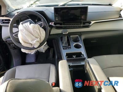 Zdjęcie 8 z 14 samochodu: 2025 TOYOTA SIENNA XLE 7-PASSENGER VIN:5TDJSKFC3SS199279 - miniatura