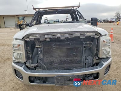 Piąte zdjęcie samochodu w środku: 2016 FORD F250 SUPER DUTY VIN:1FT7X2A68GEC82135 - miniatura