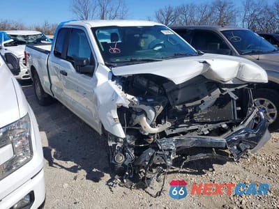 Czwarte zdjęcie samochodu z boku: 2022 FORD F150 SUPER CAB VIN:1FTFX1E53NFA25740 - miniatura