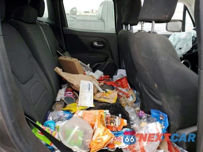 Zdjęcie 11 z 12 samochodu: 2019 JEEP RENEGADE LATITUDE VIN:ZACNJBBB2KPK30338 - miniatura