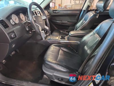 Zdjęcie 7 z 11 samochodu: 2010 CHRYSLER 300 TOURING VIN:2C3CA5CV3AH125705 - miniatura