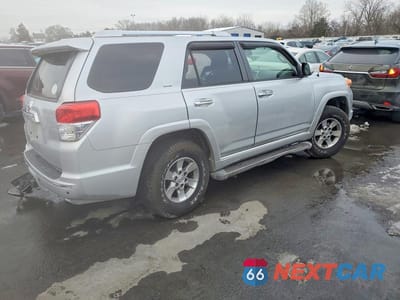 Trzecie zdjęcie samochodu z tyłu: 2011 TOYOTA 4RUNNER SR5 VIN:JTEBU5JR7B5043663 - miniatura