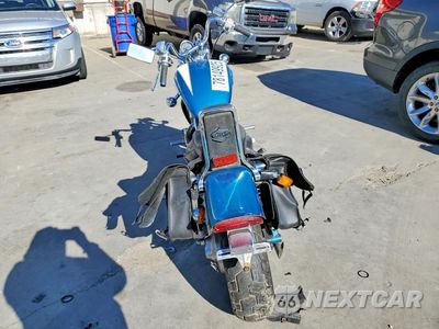 Czwarte zdjęcie samochodu z boku: 1996 SUZUKI VS1400 GLP VIN:JS1VX51L8T2103127 - miniatura