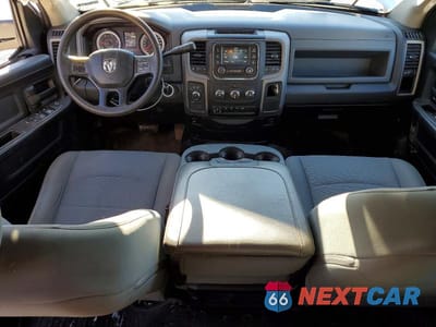 Zdjęcie 8 z 12 samochodu: 2018 RAM 2500 ST VIN:3C6UR5CL7JG359912 - miniatura