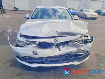 Piąte zdjęcie samochodu w środku: 2018 BMW 320 I VIN:WBA8E1G57JNU92507 - miniatura