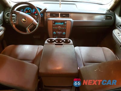 Zdjęcie 8 z 12 samochodu: 2009 CHEVROLET AVALANCHE K1500 LS VIN:3GNFK12099G171899 - miniatura