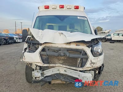 Piąte zdjęcie samochodu w środku: 2023 FORD TRANSIT AMBULANCE VIN:1FDBR1CG1PKA18174 - miniatura