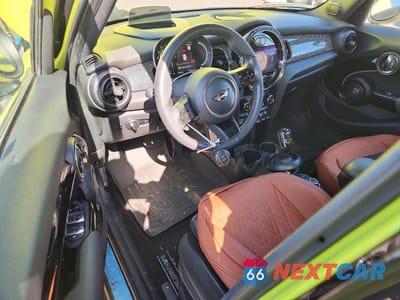 Zdjęcie 8 z 12 samochodu: 2023 MINI COOPER S VIN:WMW53DK08P2S72874 - miniatura