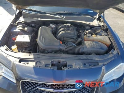 Zdjęcie 11 z 12 samochodu: 2019 CHRYSLER 300 LIMITED VIN:2C3CCAEG0KH555615 - miniatura