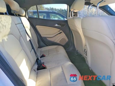 Zdjęcie 11 z 13 samochodu: 2020 MERCEDES-BENZ GLA 250 4MATIC VIN:W1NTG4GB4LU029322 - miniatura