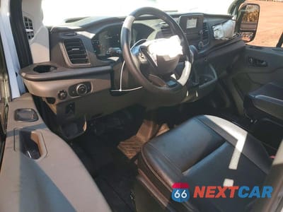 Zdjęcie 8 z 11 samochodu: 2023 FORD TRANSIT 250 UTILITY / SERVICE VAN VIN:1FTBR3XG3PKA12466 - miniatura