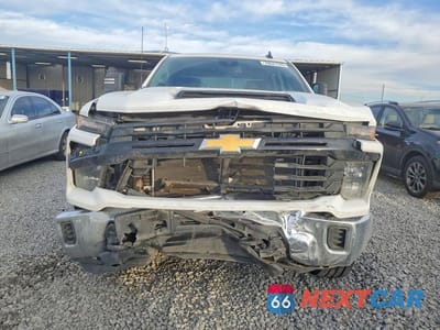 Piąte zdjęcie samochodu w środku: 2025 CHEVROLET SILVERADO K2500 HEAVY DUTY VIN:1GC4KLE74SF155444 - miniatura