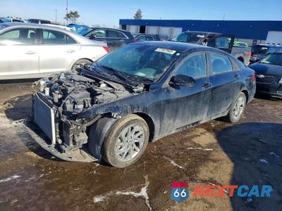 2024 HYUNDAI ELANTRA SEL KMHLM4DG4RU819031 - główne zdjęcie licytacji z USA - miniatura