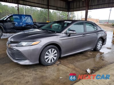 2020 TOYOTA CAMRY HYBRID LE 4T1L31AK7LU537287 - główne zdjęcie licytacji z USA - miniatura