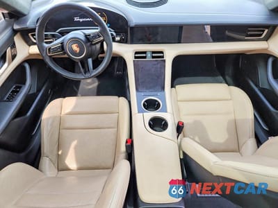 Zdjęcie 8 z 12 samochodu: 2020 PORSCHE TAYCAN TURBO VIN:WP0AC2Y12LSA71555 - miniatura