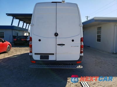 Zdjęcie 6 z 13 samochodu: 2016 MERCEDES-BENZ SPRINTER 2500 - CARGO VAN VIN:WD3PE8DD6GP247790 - miniatura