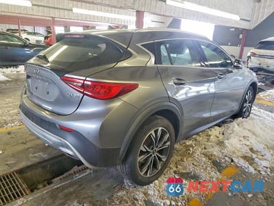 Trzecie zdjęcie samochodu z tyłu: 2019 INFINITI QX30 ESSENTIAL VIN:SJKCH5CRXKA010316 - miniatura