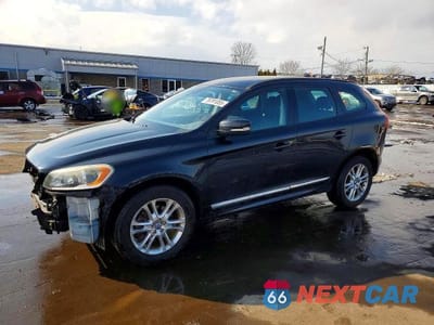 2015 VOLVO XC60 3.2 YV4940RAXF2603264 - główne zdjęcie licytacji z USA - miniatura