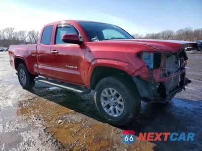 Czwarte zdjęcie samochodu z boku: 2016 TOYOTA TACOMA SR5 VIN:5TFSX5EN9GX046014 - miniatura