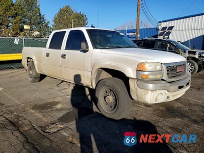 Czwarte zdjęcie samochodu z boku: 2003 GMC SIERRA K1500 HEAVY DUTY VIN:1GTGK13UX3F119284 - miniatura