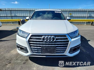 Piąte zdjęcie samochodu w środku: 2019 AUDI Q7 PREMIUM PLUS VIN:WA1LAAF75KD046868 - miniatura
