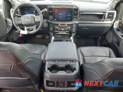 Zdjęcie 8 z 12 samochodu: 2025 FORD F350 SUPER DUTY VIN:1FT8W3BM2SEC21768 - miniatura