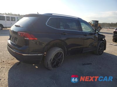 Trzecie zdjęcie samochodu z tyłu: 2023 VOLKSWAGEN TIGUAN SE VIN:3VVNB7AX8PM126510 - miniatura