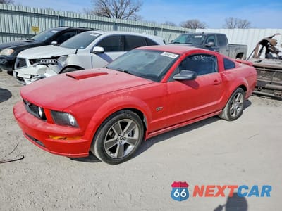 2008 FORD MUSTANG GT 1ZVHT82H985198651 - główne zdjęcie licytacji z USA - miniatura