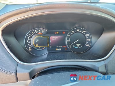 Zdjęcie 9 z 14 samochodu: 2016 LINCOLN MKX SELECT VIN:2LMTJ6KR7GBL66474 - miniatura