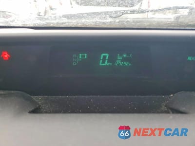 Zdjęcie 9 z 12 samochodu: 2007 TOYOTA PRIUS VIN:JTDKB20U077673812 - miniatura