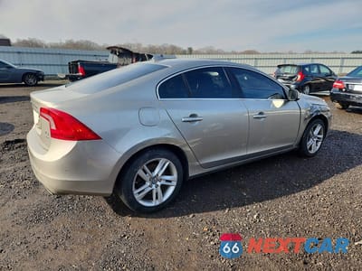 Trzecie zdjęcie samochodu z tyłu: 2014 VOLVO S60 T5 VIN:YV1612FH2E1292567 - miniatura