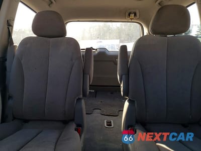 Zdjęcie 10 z 14 samochodu: 2011 KIA SEDONA LX VIN:KNDMG4C74B6387780 - miniatura