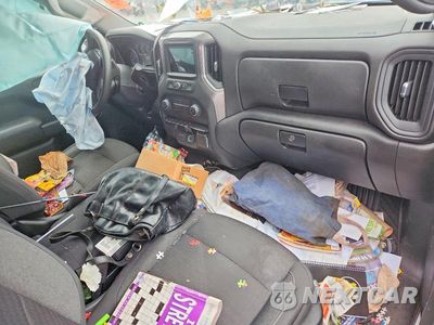 Zdjęcie 8 z 12 samochodu: 2024 CHEVROLET SILVERADO VIN:1GCPDBEK1RZ182504 - miniatura