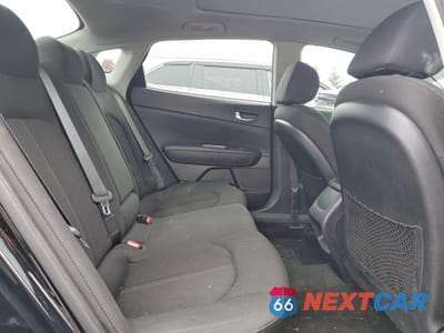 Zdjęcie 10 z 12 samochodu: 2019 KIA OPTIMA LX VIN:5XXGT4L36KG321092 - miniatura