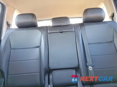 Zdjęcie 10 z 13 samochodu: 2018 VOLKSWAGEN TIGUAN SE VIN:3VV3B7AX7JM199818 - miniatura
