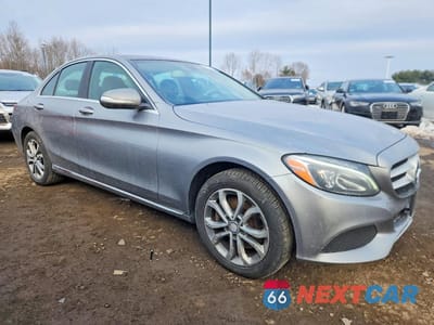Czwarte zdjęcie samochodu z boku: 2015 MERCEDES-BENZ C 300 4MATIC VIN:55SWF4KB7FU005686 - miniatura