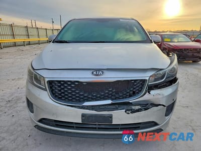 Piąte zdjęcie samochodu w środku: 2016 KIA SEDONA LX VIN:KNDMB5C18G6212391 - miniatura