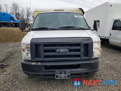 Piąte zdjęcie samochodu w środku: 2018 FORD E450 UTILITY / SERVICE TRUCK VIN:1FDXE4FS0JDC33222 - miniatura