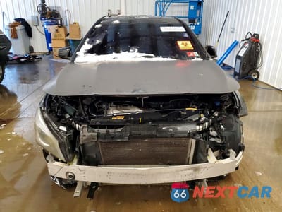 Piąte zdjęcie samochodu w środku: 2014 MERCEDES-BENZ CLA 250 VIN:WDDSJ4EBXEN028329 - miniatura