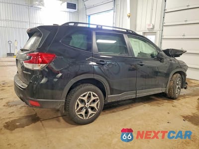 Trzecie zdjęcie samochodu z tyłu: 2024 SUBARU FORESTER PREMIUM VIN:JF2SKACC6RH463999 - miniatura
