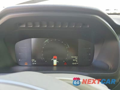 Zdjęcie 9 z 12 samochodu: 2019 VOLVO XC90 T5 MOMENTUM VIN:YV4102CK2K1497057 - miniatura