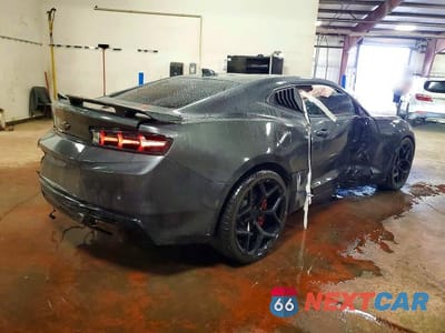 Trzecie zdjęcie samochodu z tyłu: 2017 CHEVROLET CAMARO SS VIN:1G1FH1R75H0138470 - miniatura