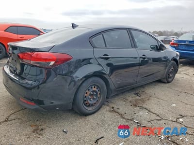 Trzecie zdjęcie samochodu z tyłu: 2017 KIA FORTE LX VIN:3KPFK4A78HE111745 - miniatura