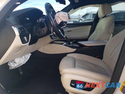 Zdjęcie 7 z 12 samochodu: 2021 BMW 530E VIN:WBA13AG06MCF92046 - miniatura