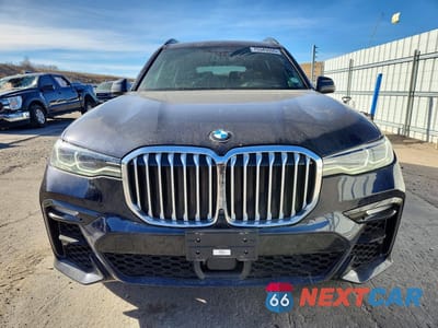 Piąte zdjęcie samochodu w środku: 2019 BMW X7 XDRIVE50I VIN:5UXCX4C52KLS38665 - miniatura