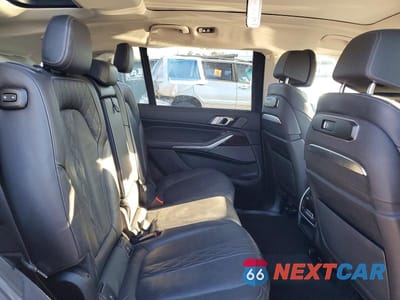 Zdjęcie 11 z 13 samochodu: 2024 BMW X7 XDRIVE40I VIN:5UX23EM01R9S21296 - miniatura