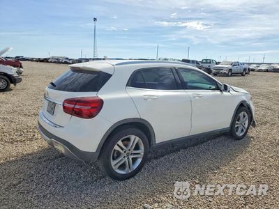 Trzecie zdjęcie samochodu z tyłu: 2019 MERCEDES-BENZ GLA 250 VIN:WDCTG4EBXKU000331 - miniatura