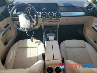 Zdjęcie 8 z 12 samochodu: 2021 MERCEDES-BENZ GLB 250 VIN:W1N4M4GB0MW107453 - miniatura