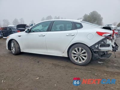 Drugie zdjęcie samochodu z przodu: 2018 KIA OPTIMA LX VIN:5XXGT4L34JG254037 - miniatura